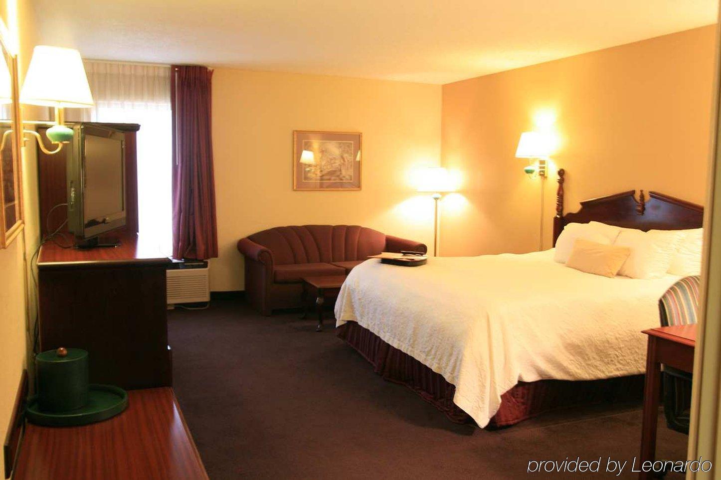 Hampton Inn By Hilton Clarksville Værelse billede